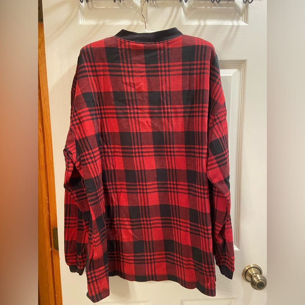Vintage Disney Store Mickey Mouse Plaid Henley – Red/Black – Size XL - Picture 3 of 4